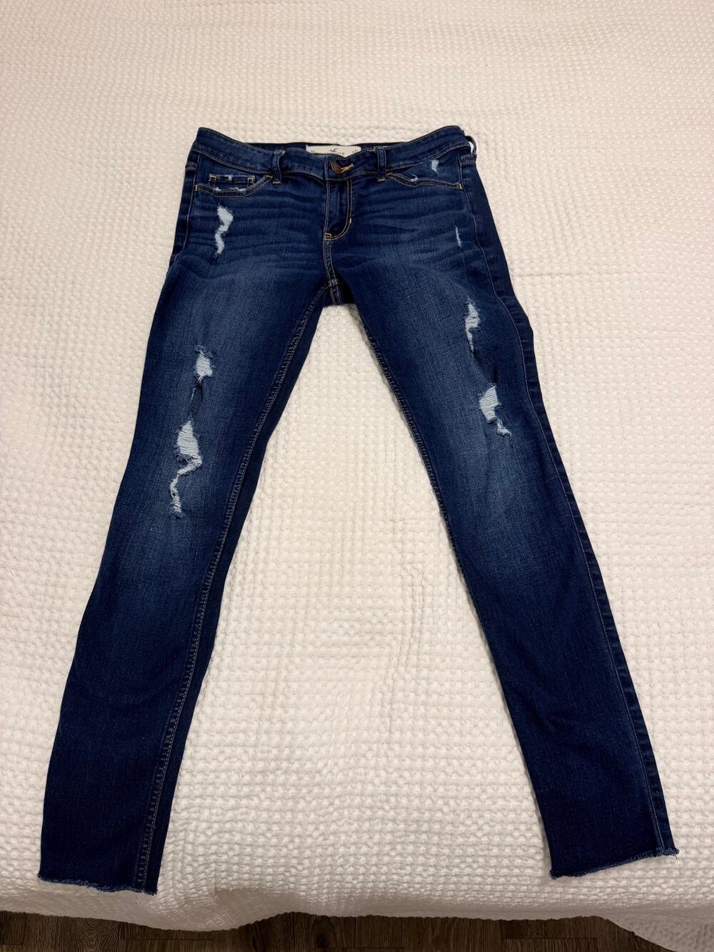 Hollister Low Rise Super Skinny Jeans - Size 27